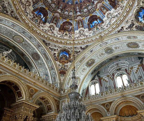 Ренессанс Стамбула 19 века и прогулка по Босфору из Европы в Азию