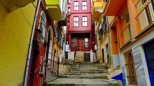 Изнанка Стамбула: между Истиклялем и Босфором