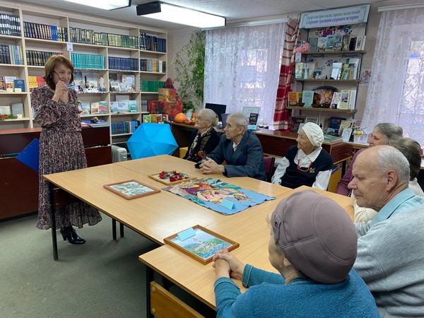 Литературный вернисаж «Закружила листва золотая»