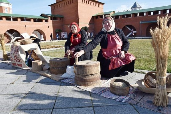 Национальный праздник нового хлеба «Угинде»