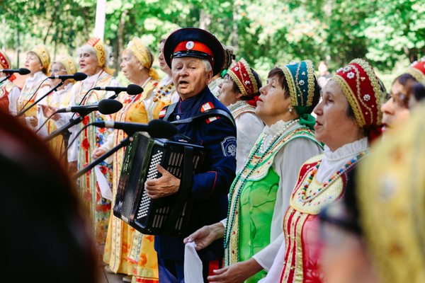 День именинника в женском хоре русской песни «Ивушка»