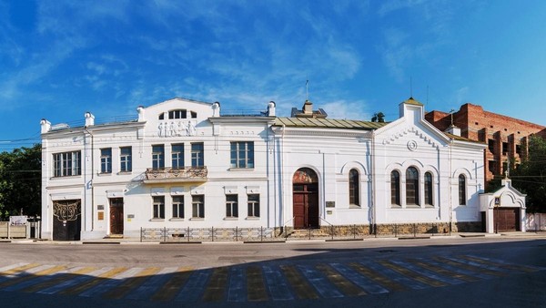 Театрализованная экскурсия «Старый особняк зажигает огни...»