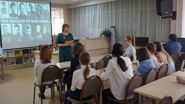 Поэтический час «Праздник белых журавлей»