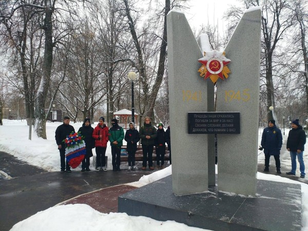 Возложение, посвященное Дню памяти подольским курсантам