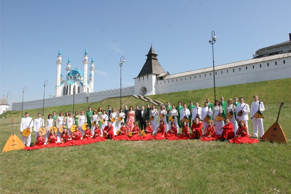 Романсы и песни с берегов Невы