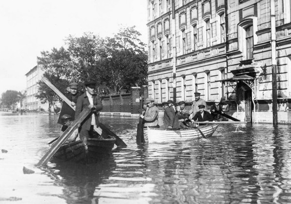 «Наводнения Васильевского острова»