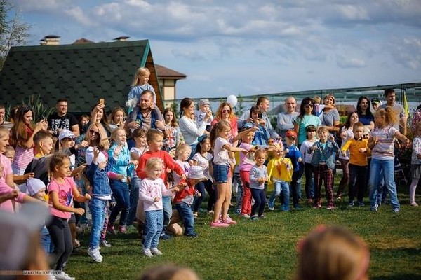 «Обзорная экскурсия в город-спутник Лесная поляна. Вовкин двор»