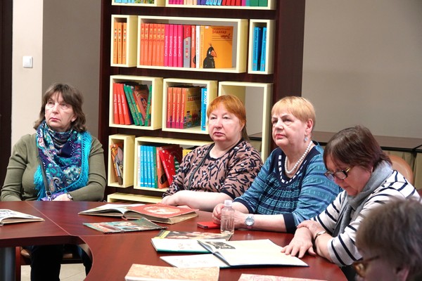 «Литературные четверги» в ноябре