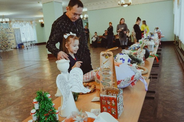 «Наряжаем город вместе»