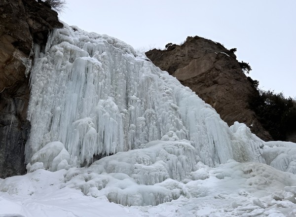 Из Еревана — к замёрзшему водопаду Трчкан