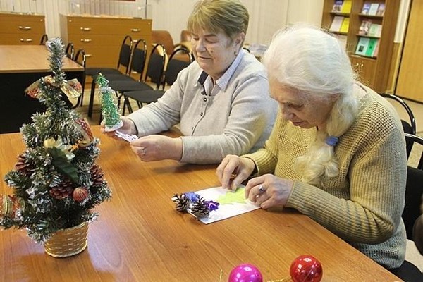 «К нам стучится Новый год»! Вечер отдыха в клубе «Друзья библиотеки»