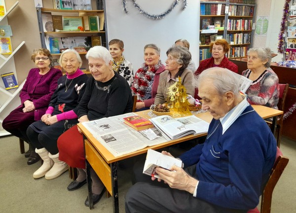 Новогодние посиделки «Смехом, шуткой, без забот мы встречаем Новый год»