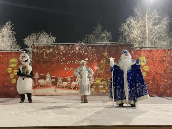 Спектакль «Приключения в Дедморозовке»