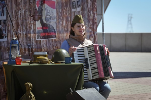 Патриотический час «Нет безымянных героев»