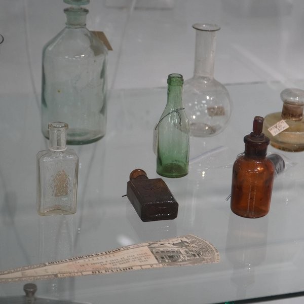 Выставка «Медицина: от древности до современности»