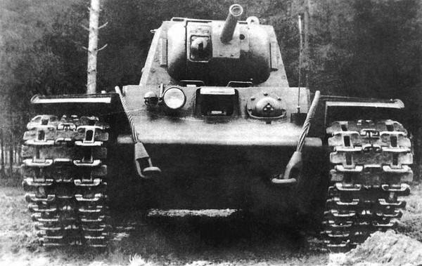 Тематическая беседа «Тяжелый танк КВ-8»