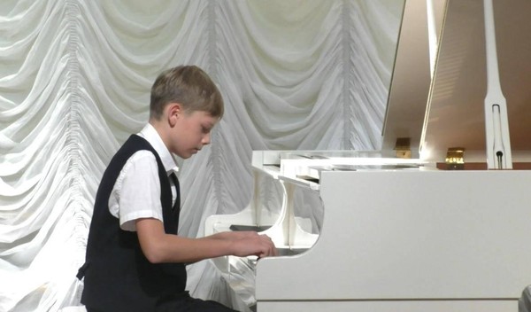 Отчетный концерт секции фортепиано Детской школы искусств № 1 г. Владивостока