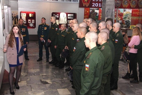 Экскурсия по Военно-историческому музею Дома офицеров Забайкальского края