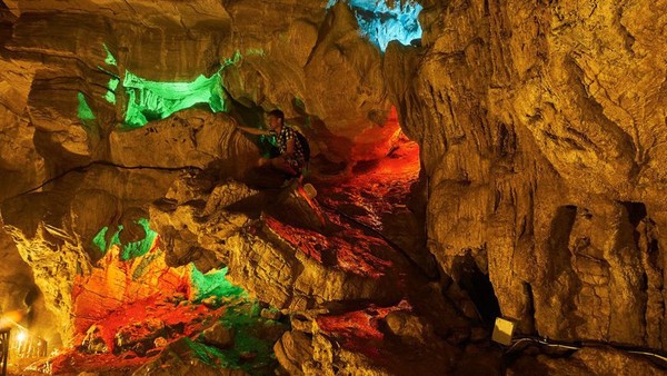 Тьма тысячелетий... Таинственный мир Воронцовских пещер