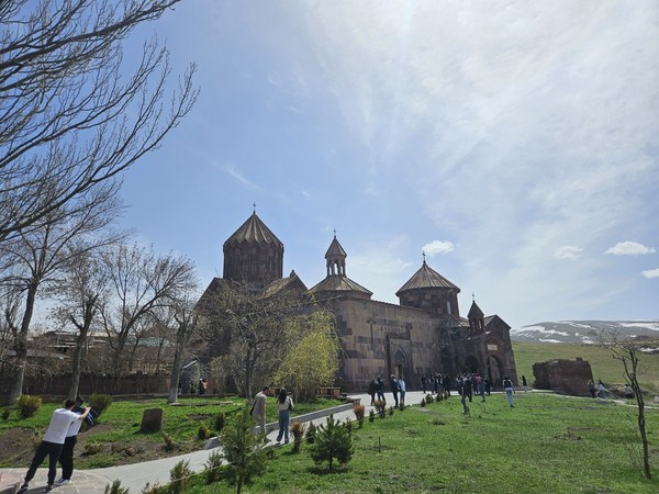 Гюмри + монастыри Аричаванк и Мармашен