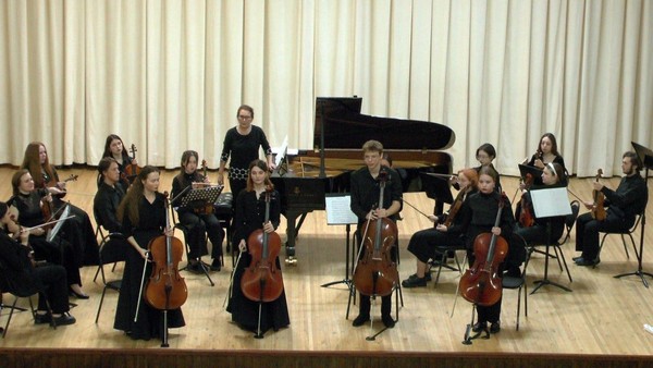 Концерт выпускников отделения «Оркестровые струнные инструменты»