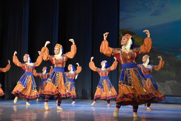 Отчетный концерт Народного коллектива «Ансамбль танца «Россия»