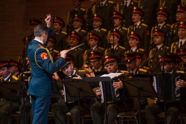 Трансляция концерта Академического ансамбля песни и пляски Российской Армии