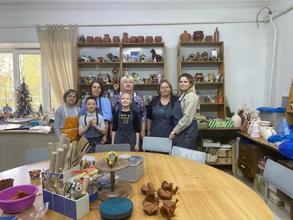 В рамках Года семьи: мастер-классы по художественной керамике для замещающих семей