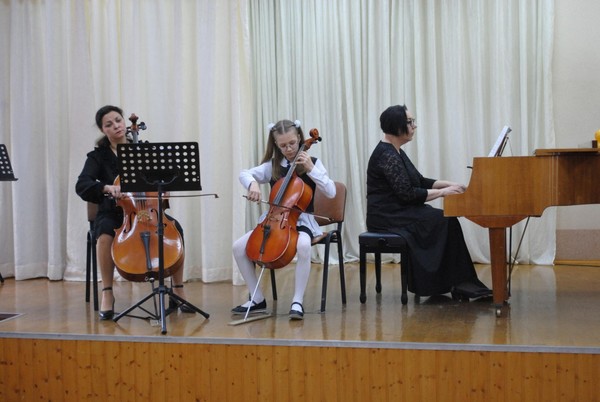 Открытое занятие «Особенности занятий в классе виолончели»