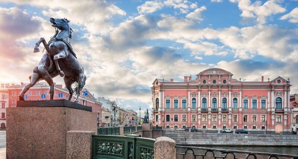Обзорная экскурсия на автобусе с прогулкой по Петропавловской крепости
