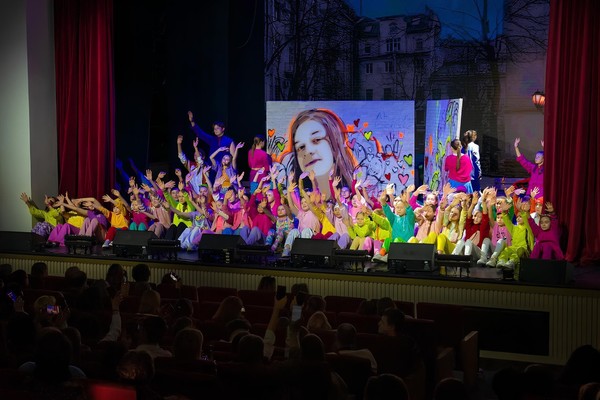 Отчетный концерт коллективов Дворца культуры железнодорожников