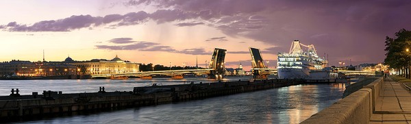 Ночной круиз «Весь Петербург» с разводом мостов