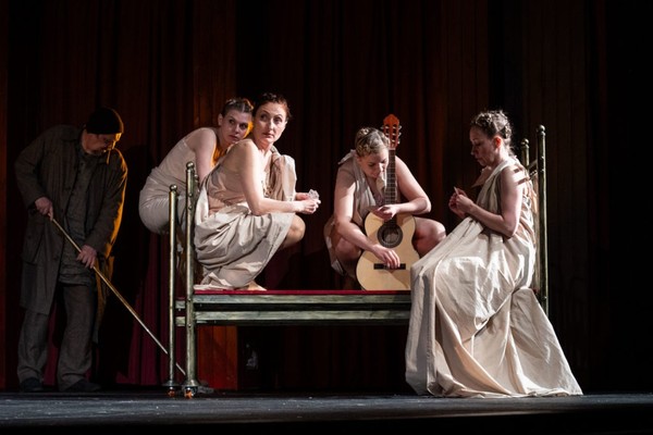 Полина Романова