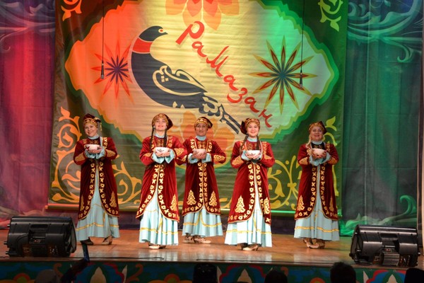 Отчетный концерт творческих коллективов Республиканского центра татарской культуры