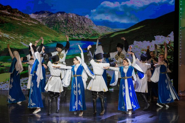 Концерт народного самодеятельного коллектива ансамбля народного танца «Ватан»