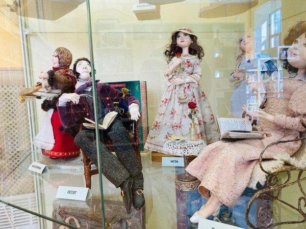 Выставка кукол «Ожившие мечты»