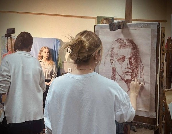Программа в студии «Арт-портрет»
