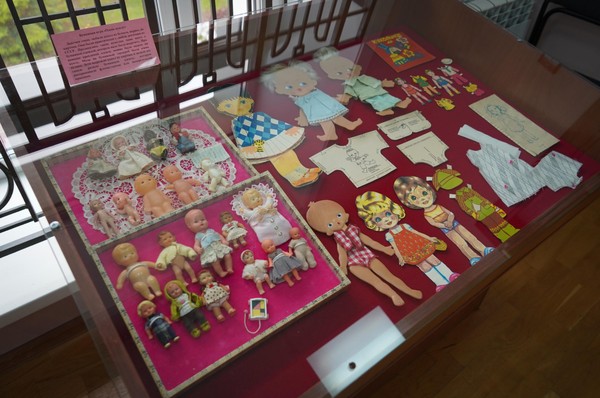 Выставка кукол «Дочки-матери»