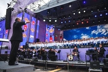 Большой хоровой собор в честь 90-летия композитора Евгения Крылатова