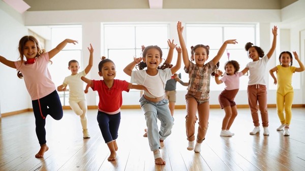 Танцевальный перформанс-исследование от детской танцевальной школы «Фейерверк»
