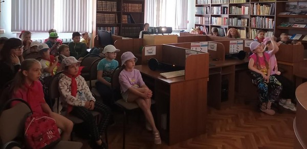 «Сказки А. С. Пушкина». Экскурсия в библиотеку № 8 для ребят из летнего лагеря