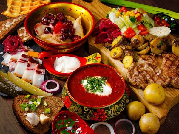 Познавательный час «Традиции Русской кухни»