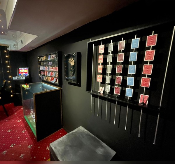 Экскурсия по музею азартных игр + иммерсивное шоу «Тень игры»