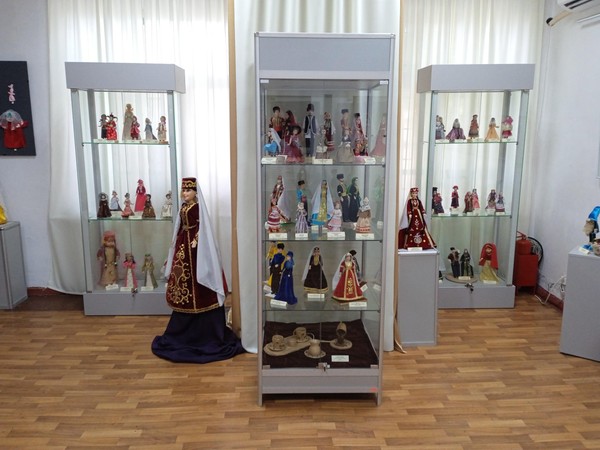 Выставка «Кукла в народном костюме»