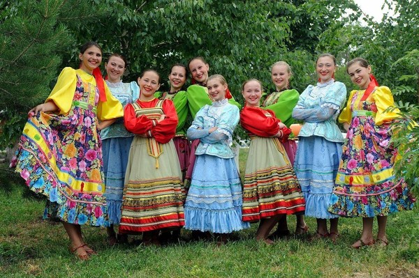 Программа «Детский ансамбль песни и танца «Зернышко» собирает друзей»