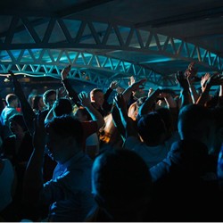 Гидровояж – вечеринка Karaoke Show на Неве на теплоходе в Санкт-Петербурге