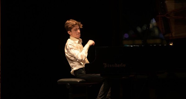 Лоренцо Баньяти (фортепиано)