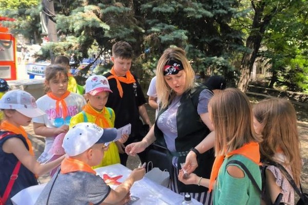 Программа «Книга в парке» пройдет в Ростовском зоопарке