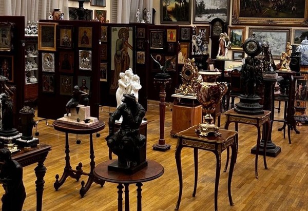 Выставка «Зал частных коллекций»
