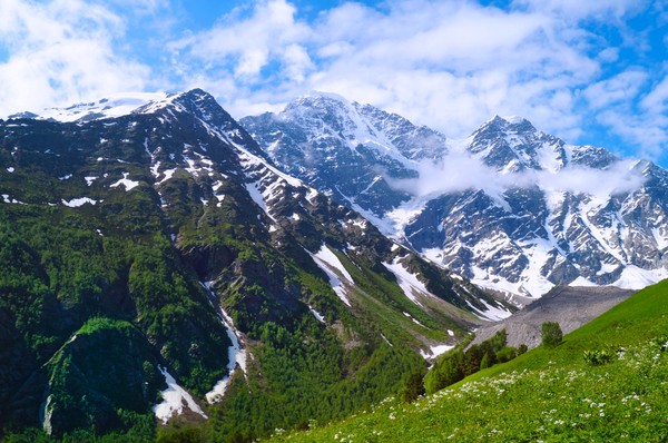Сокровищница Кавказа: Эльбрус и озеро Гижгит